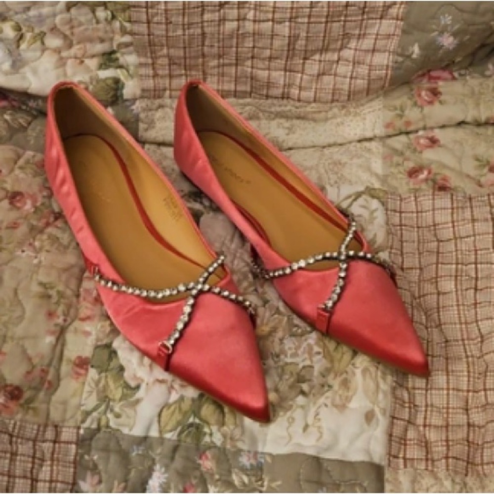 Chic Red Embellished Heels - Picture 5 of 6